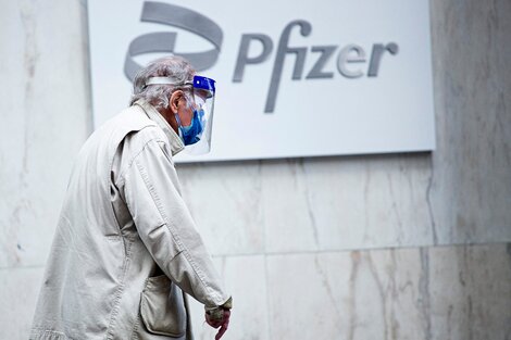 Estados Unidos: autorizan tercera dosis de Pfizer para personas mayores y de alto riesgo