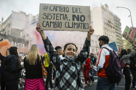 Contra el Cambio Climático: cómo fue la marcha a Plaza de Mayo en el marco de la Huelga Mundial