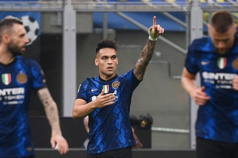 Italia: Goles de Giovanni Simeone  y Lautaro Martínez