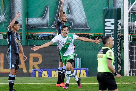 Liga Profesional: Banfield batió a Atlético Tucumán de la mano del jardinerito Cruz