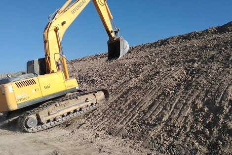 Se cumplen los plazos para colocar la geomembrana en el vertedero San Javier