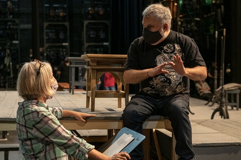 Mercedes Morán junto a Alejandro Tantanian durante los ensayos del  espectáculo. 