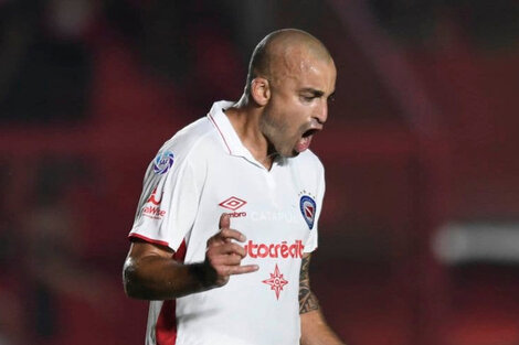 Santiago Silva ya tiene fecha de regreso tras la polémica suspensión por dóping