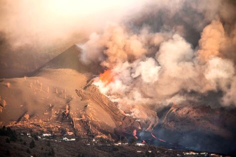 Volcán de La Palma: la “casa milagro” finalmente sucumbió ante la lava