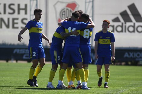 A puro lujo: los golazos de Boca en el 3-0 a River por la Reserva