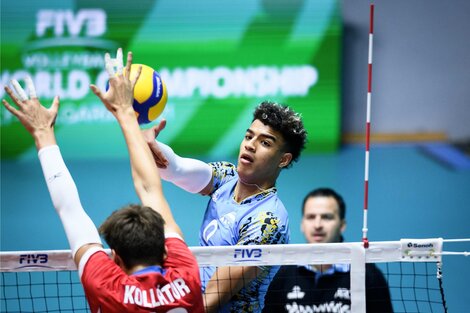 Manuel Armoa Morel, de ascendencia cubana, es el goleador del torneo (Fuente: @Voley_FeVA)