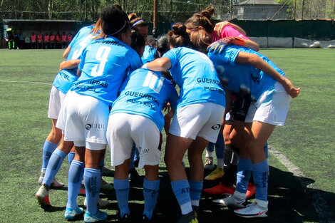 Fútbol femenino: éxitos de UAI Urquiza y River, que siguen en punta