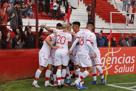 Liga Profesional: Huracán ganó y celebró con su gente