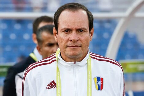 Kenneth Zseremeta es el entrenador acusado por las futbolistas venezolanas