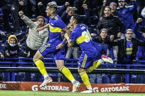 Boca venció a Lanús por 4-2 en la vuelta del público a la Bombonera