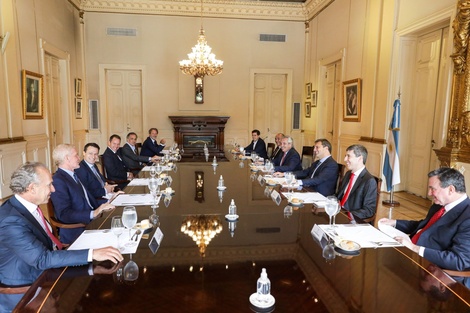 La postal de la comida, en el salón Eva Perón de la Casa Rosada