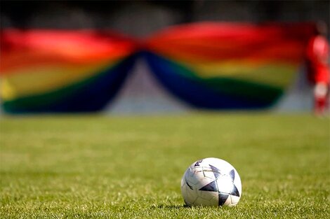 El mundo del fútbol sigue siendo intolerante con la homosexualidad