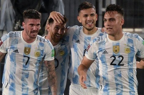 Argentina vuelve a jugar tras el gran triunfo sobre Uruguay.