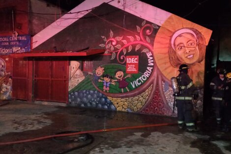 Trágico incendio en una vivienda de Rosario: cuatro muertos y un herido grave