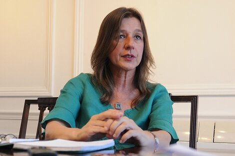 La exministra de Seguridad Sabina Frederic estará al frente de los Cascos Blancos.