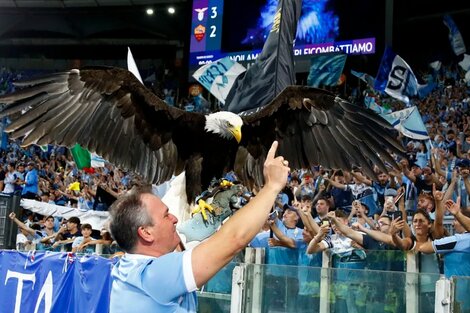 Lazio despidió al adiestrador de su mascota por gestos fascistas