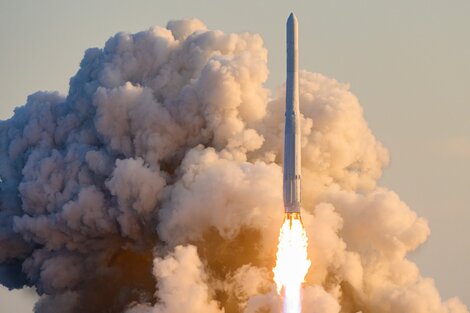 El Vehículo de Lanzamiento Espacial II despegó desde una estación en Goheung (Fuente: AFP)