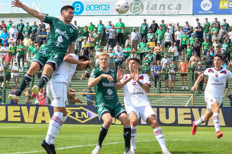 Newell's se dio un nuevo porrazo, esta vez ante Sarmiento en Junín