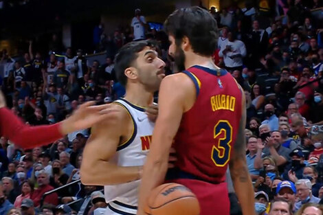 El duro cruce entre Facundo Campazzo y Ricky Rubio en la NBA