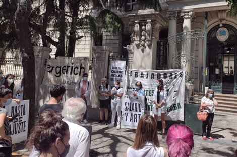 CABA: Protesta por el recorte en las concurrencias de los hospitales públicos porteños 