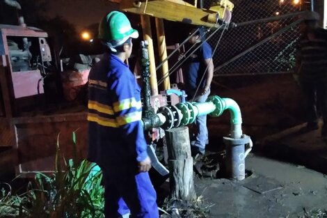 Vecinos del este de la capital denuncian mala provisión de agua 