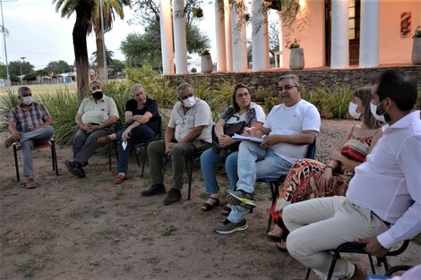 Acuerdo con los gremios: 500 trabajadores de la salud pasarán a planta