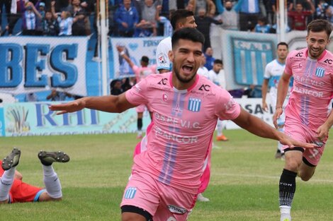 Leandro Fernández festeja el único gol