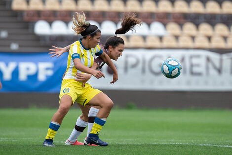 Clausura femenino: Huracán goleó pero Platense se metió en la Fase Final