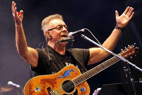 En 1951 nace en la localidad santafecina de Cañada Rosquín uno de los mayores artistas de la música popular argentina: León Gieco. 