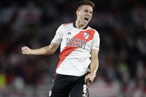 River goleó a Patronato y se acerca más al título