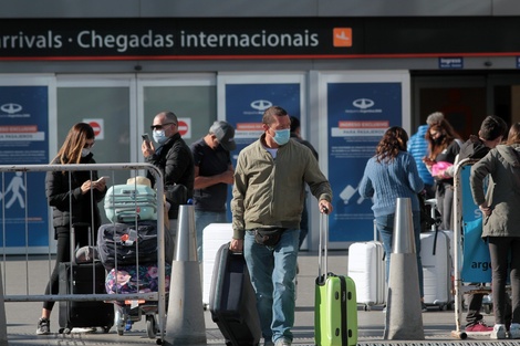 Llegaron más de 200 vuelos internacionales desde la apertura de fronteras