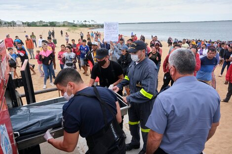 El cuerpo sin vida de Lautaro Rose fue encontrado en el río Paraná por un grupo de pescadores y ya fue reconocido por su familia que se encontraba en el lugar. 