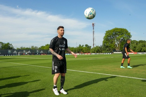 Selección: Messi se entrenó a la par del grupo y crece la ilusión