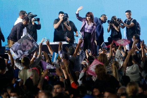 Minuto a minuto del cierre de campaña del Frente de Todos en Merlo