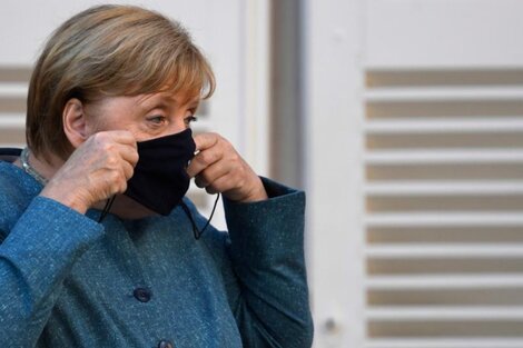 Merkel pide un "esfuerzo nacional" para acabar con el rebrote