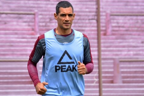 Pepe Sand quedó a disposición del DT Zubeldía en Lanús