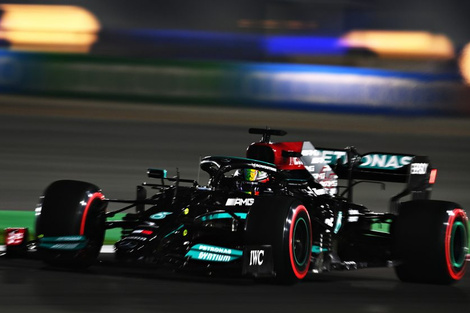 Fórmula 1: Hamilton largará primero en el Gran Premio de Qatar