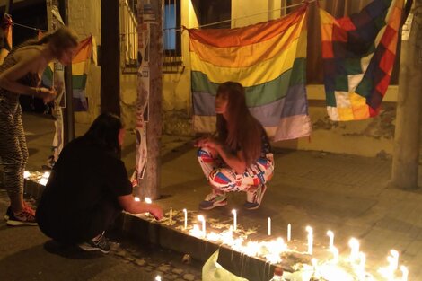 Vigilia de la diversidad frente a la Comisaría Segunda 