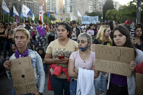 Contra los femicidios en un contexto crítico