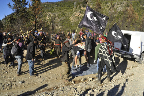 Qué une el asesinato del joven mapuche con el de Lucas González