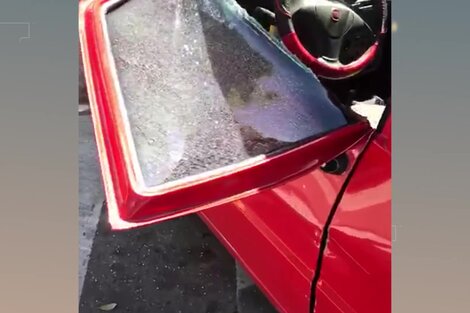 Persiguió a la pareja de su ex, lo golpeó y le destrozó la camioneta 