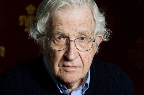 En 1928 nace Noam Chomsky en Filadelfia.