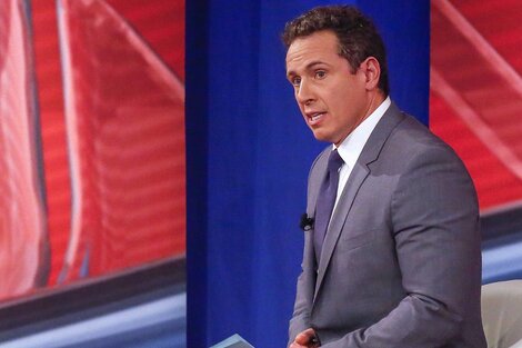 CNN suspendió al presentador Chris Cuomo por ayudar a su hermano, el ex gobernador de Nueva York, cuando fue acusado de acoso sexual