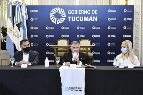 El anuncio se realizó este jueves en el Salón Blanco de la Casa de Gobierno provincial.