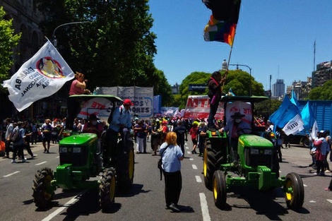 Marcha al Congreso por la sanción de leyes por Tierra, Techo y Trabajo