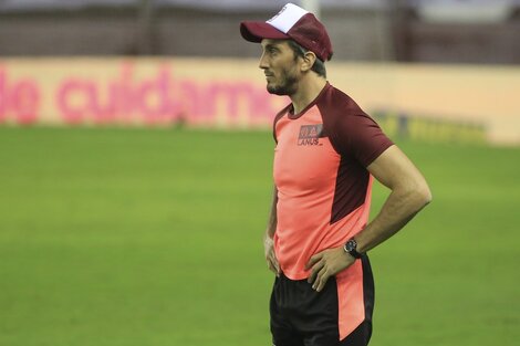 Zubeldía se va de Lanús y ya suena en San Lorenzo