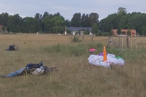 Un hombre falleció y otro resultó herido mientras practicaban vuelos en parapente 