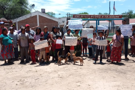 Tomaron una escuela del Chaco salteño en reclamo de agua y comida