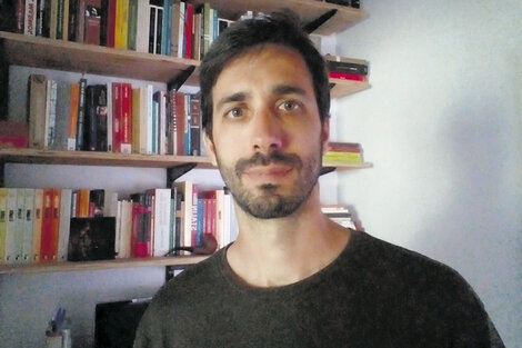 Iván Ponte: Sociólogo. Trabajador universitario (nodocente, docente e investigador) de la Universidad Nacional de Lanús (UNLa). Colaborador del Centro de Estudios para la Integración y el Desarrollo Regional Argentino (CEPIDRA).