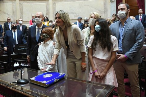 Carolina Losada juró coo senadora y el radicalismo decidió que sea designada como vicepresidenta a la Cámara alta.